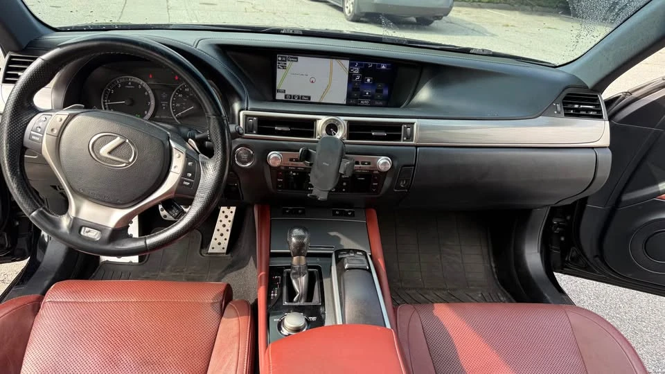 2015 Lexus GS 4th Gen - Image 11 of 20
