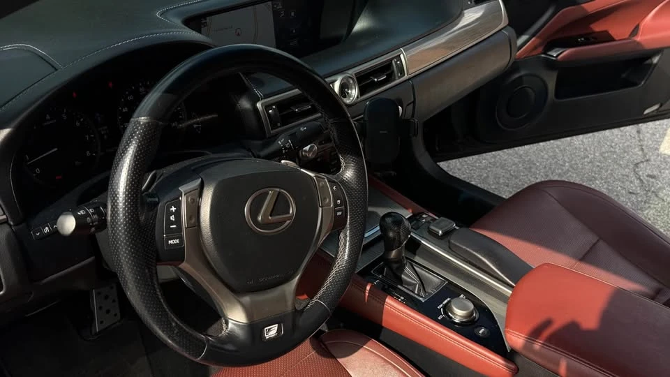 2015 Lexus GS 4th Gen - Image 14 of 20