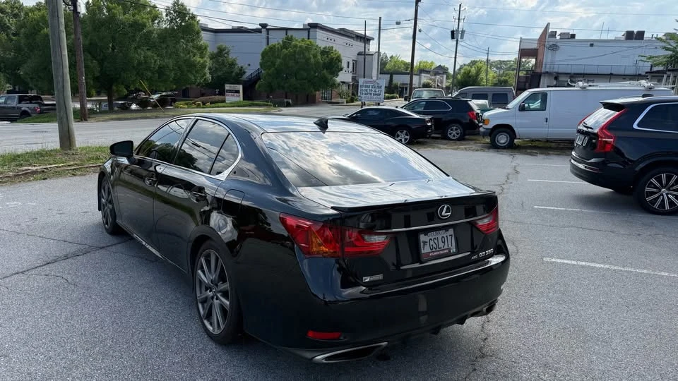 2015 Lexus GS 4th Gen - Image 19 of 20