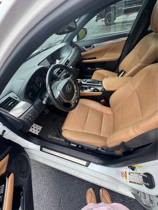 2015 Lexus GS 4th Gen - Image 13 of 17
