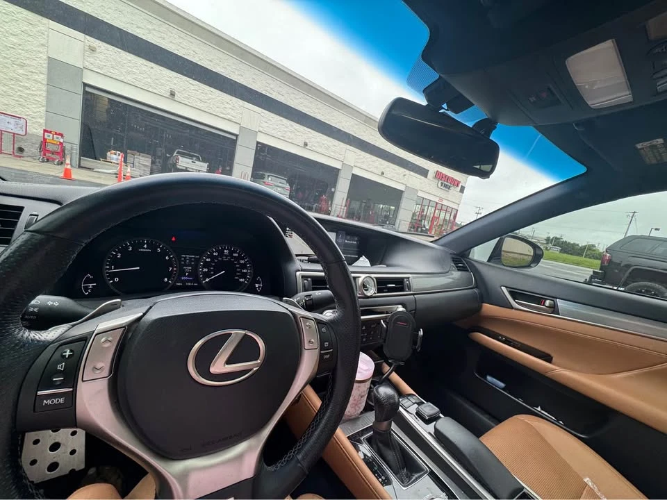 2015 Lexus GS 4th Gen - Image 15 of 17