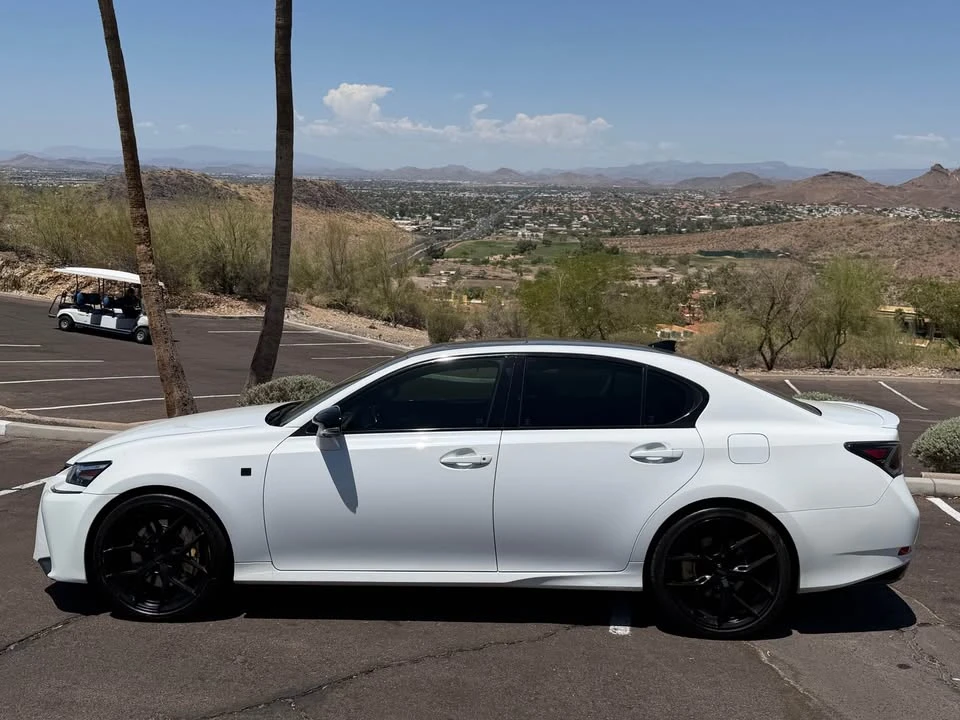 2015 Lexus GS 4th Gen - Image 11 of 20