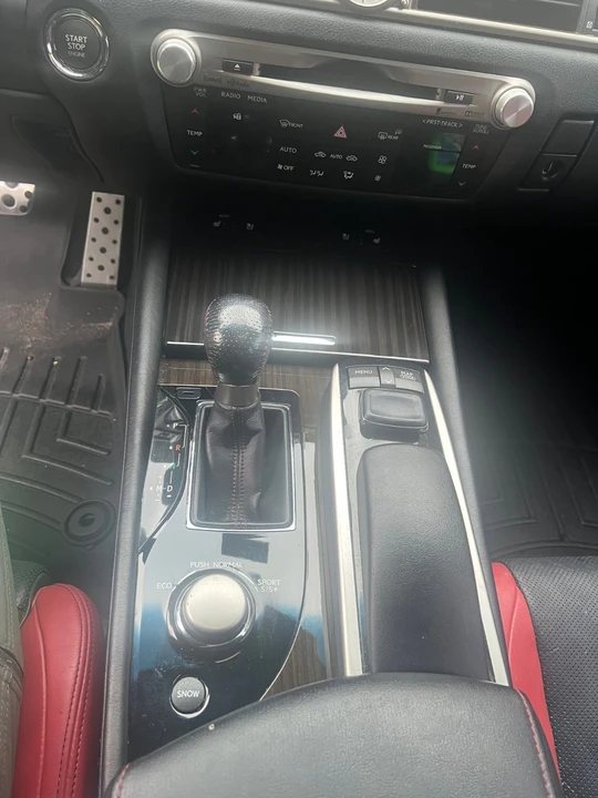 2015 Lexus GS 4th Gen - Image 12 of 18