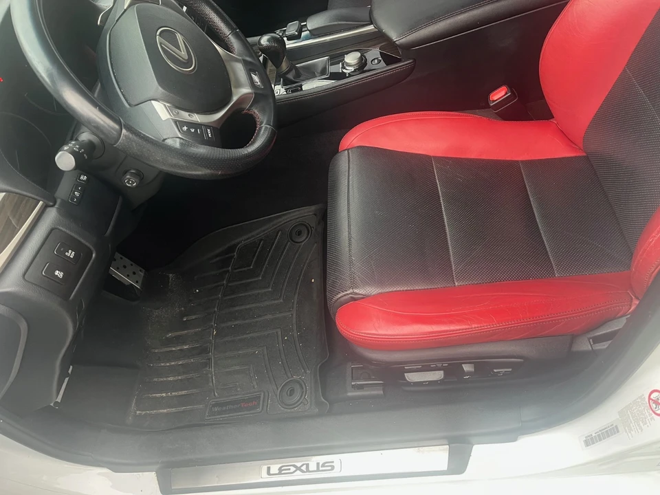 2015 Lexus GS 4th Gen - Image 14 of 18