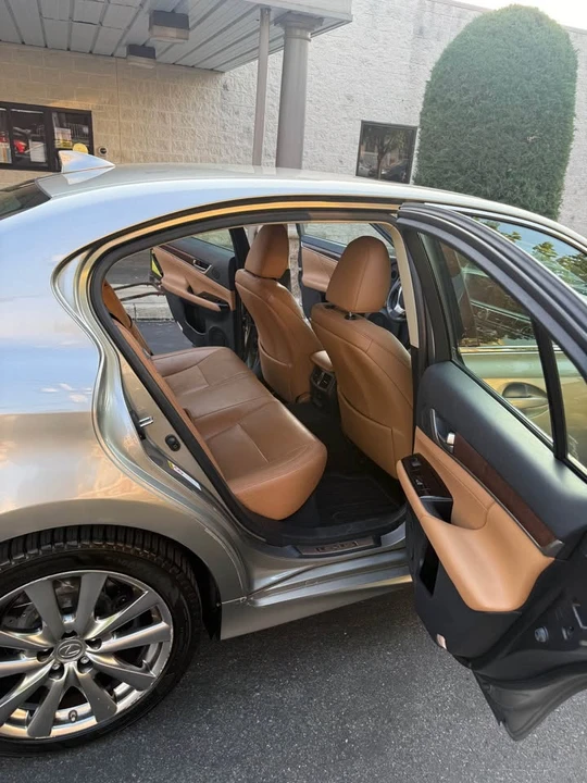 2015 Lexus GS 4th Gen - Image 10 of 21