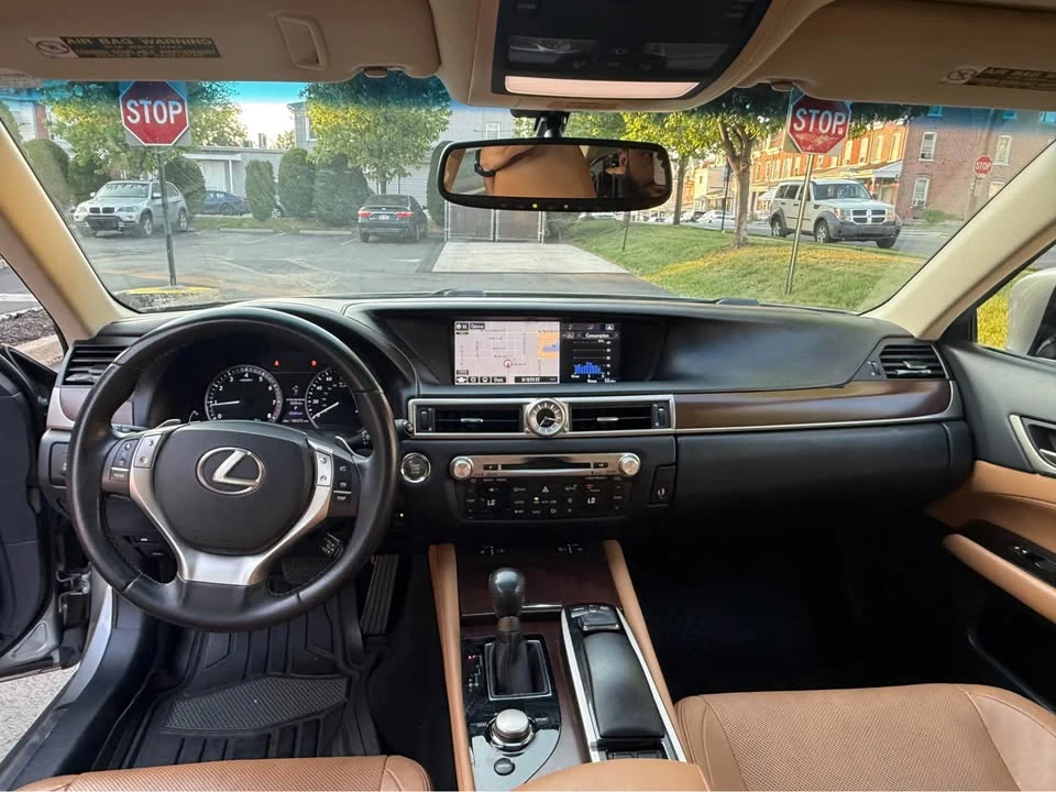 2015 Lexus GS 4th Gen - Image 12 of 21