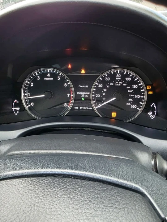 2015 Lexus GS 4th Gen - Image 9 of 19