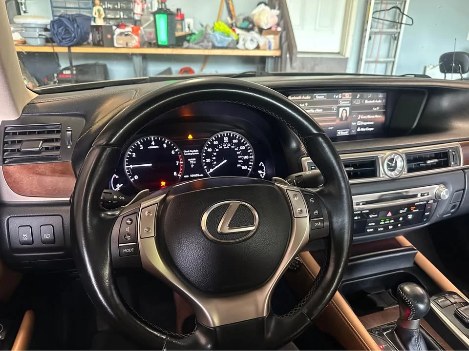 2015 Lexus GS 4th Gen - Image 9 of 17