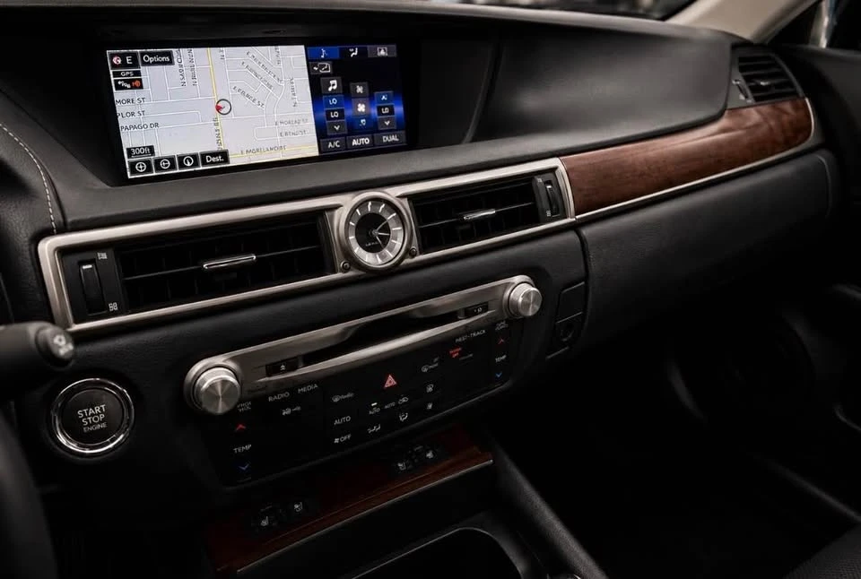 2015 Lexus GS 4th Gen - Image 18 of 20