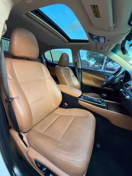 2015 Lexus GS 4th Gen - Image 14 of 18