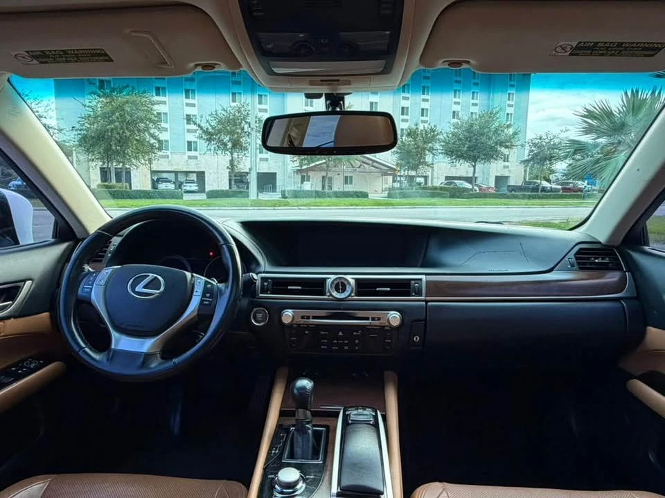 2015 Lexus GS 4th Gen - Image 10 of 18