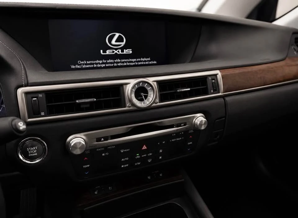 2015 Lexus GS 4th Gen - Image 17 of 20