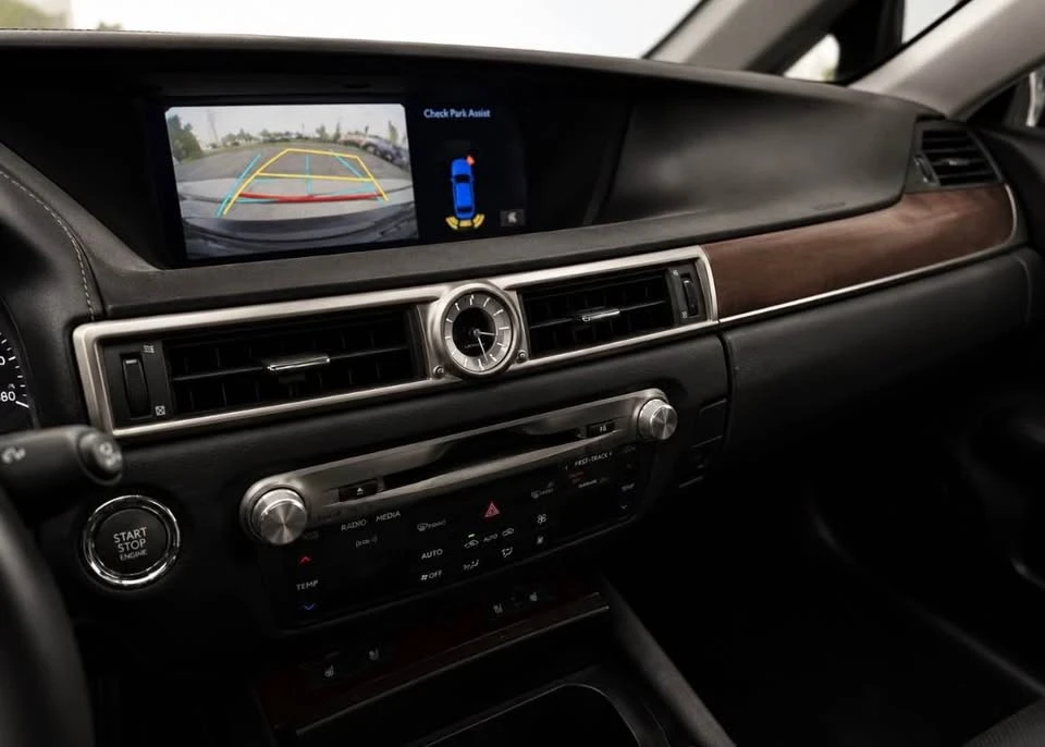 2015 Lexus GS 4th Gen - Image 15 of 20
