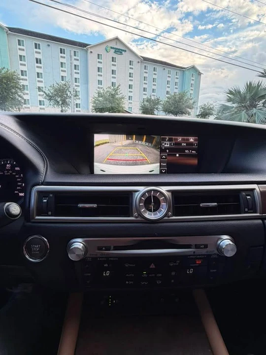 2015 Lexus GS 4th Gen - Image 11 of 18