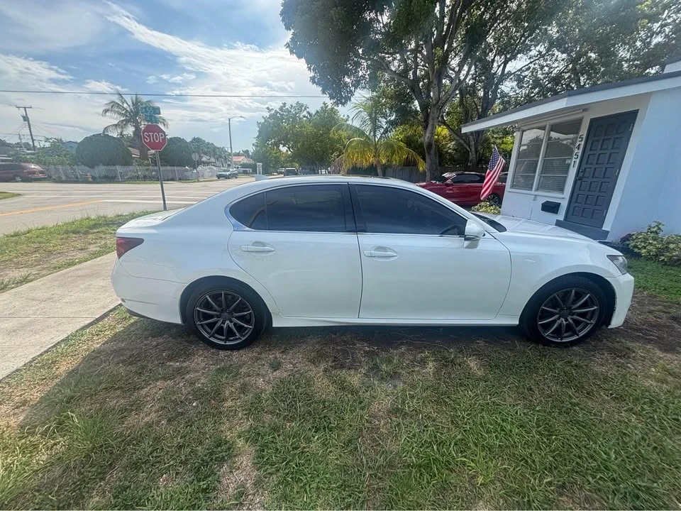 2015 Lexus GS 4th Gen - Image 5 of 19