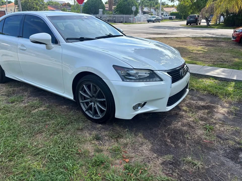 2015 Lexus GS 4th Gen - Image 2 of 19