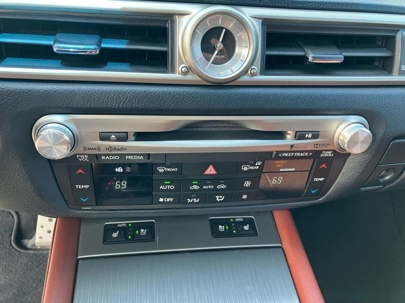 2015 Lexus GS 4th Gen - Image 14 of 25