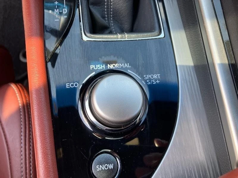2015 Lexus GS 4th Gen - Image 16 of 25