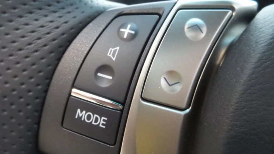 2015 Lexus GS 4th Gen - Image 23 of 31