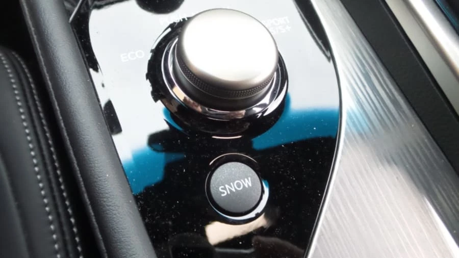 2015 Lexus GS 4th Gen - Image 24 of 31