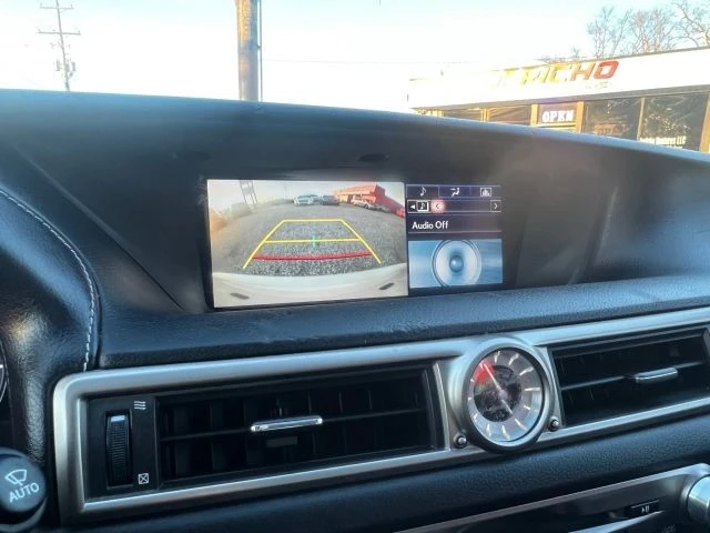 2015 Lexus GS 4th Gen - Image 18 of 19