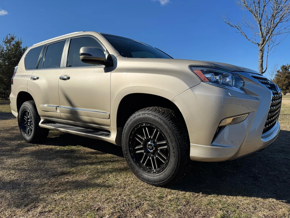 2015 Lexus GX 2nd Gen - Image 16 of 31