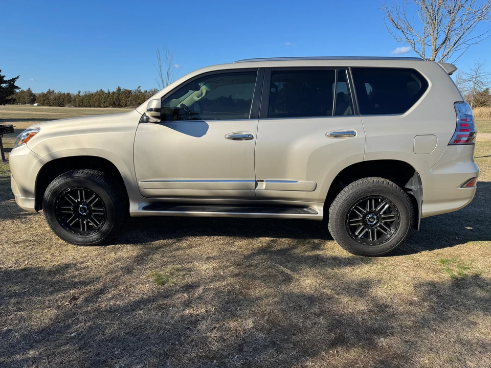 2015 Lexus GX 2nd Gen - Image 9 of 31