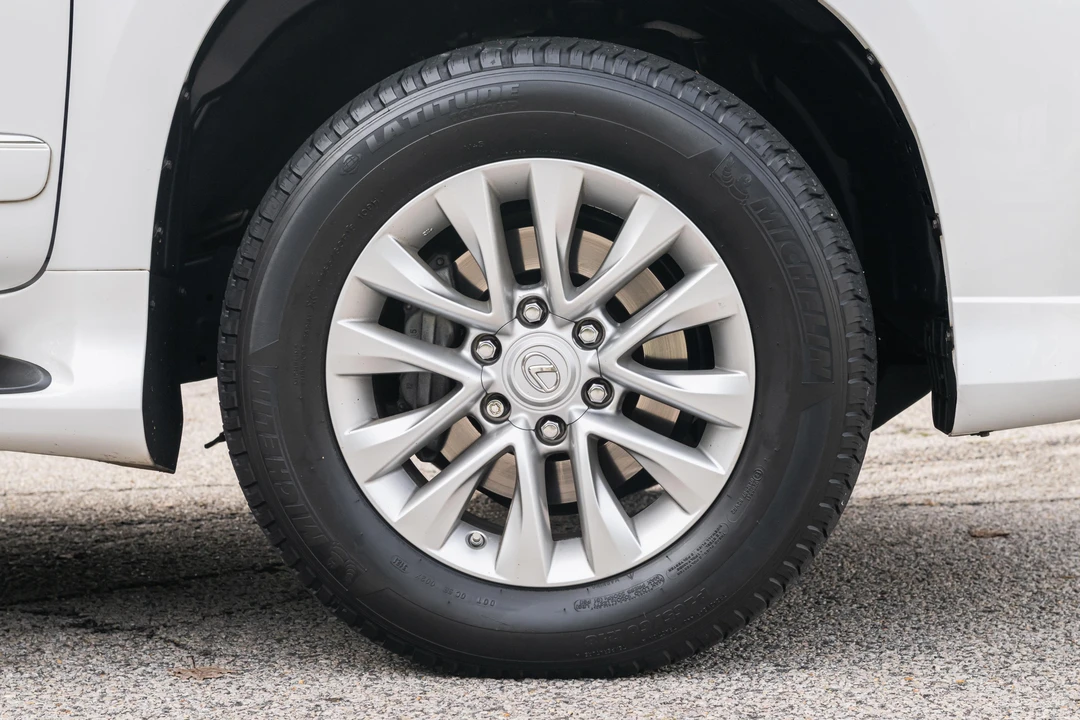 2015 Lexus GX 2nd Gen - Image 14 of 31