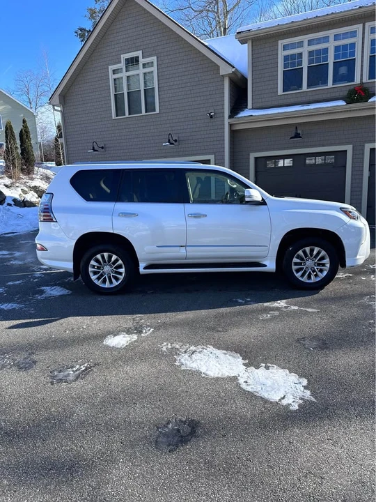 2015 Lexus GX 2nd Gen - Image 2 of 10