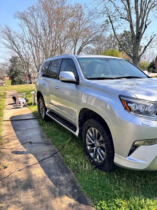 2015 Lexus GX 2nd Gen - Image 2 of 15