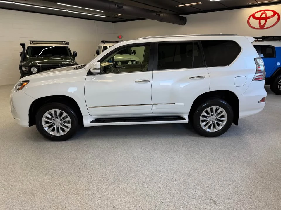 2015 Lexus GX 2nd Gen - Image 2 of 20
