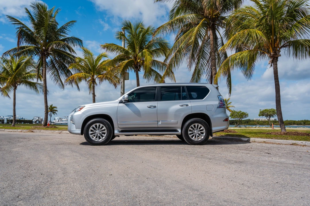 2015 Lexus GX 2nd Gen - Image 10 of 31