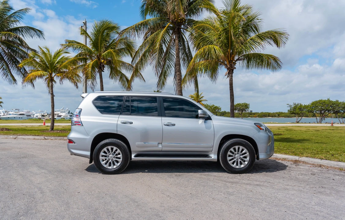 2015 Lexus GX 2nd Gen - Image 21 of 31