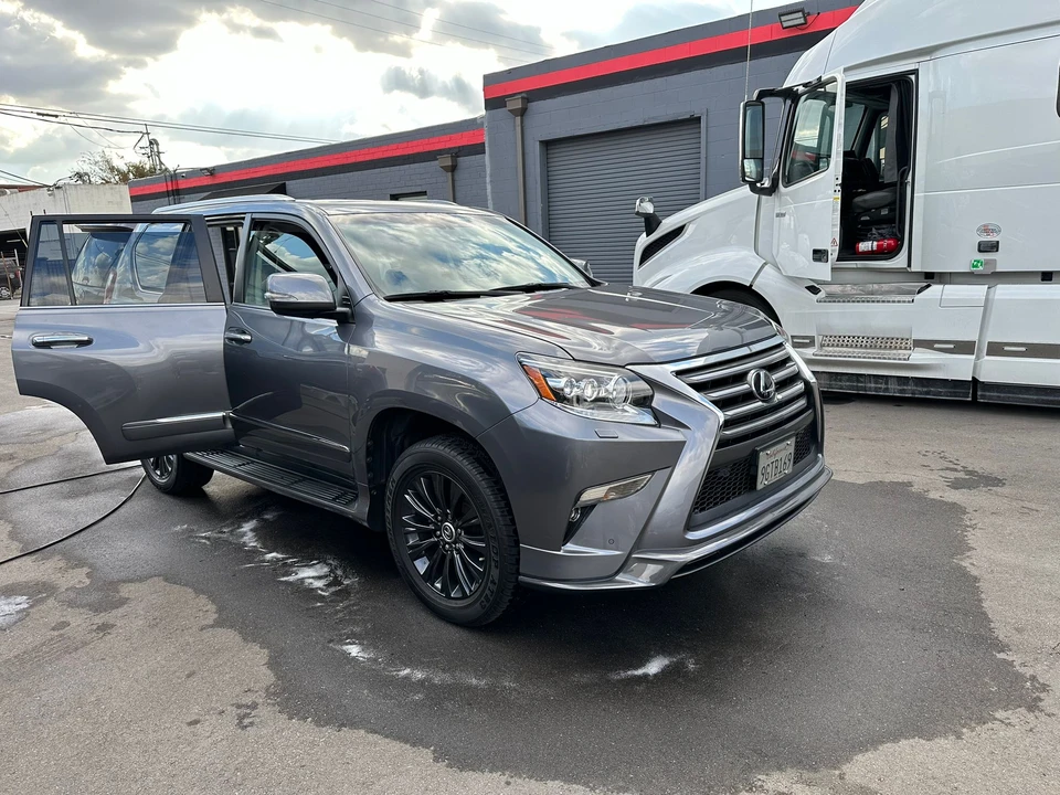 2015 Lexus GX 2nd Gen - Image 28 of 31