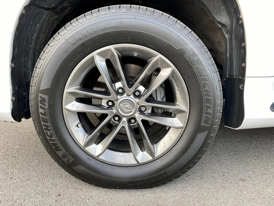 2015 Lexus GX 2nd Gen - Image 28 of 31
