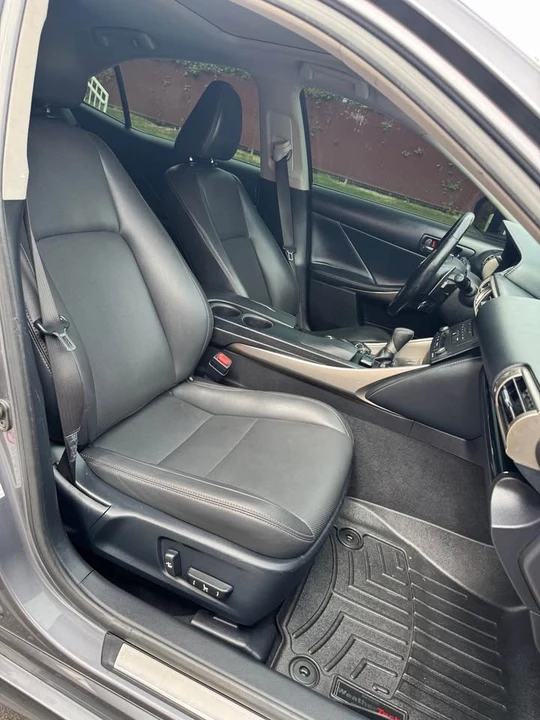 2015 Lexus IS 3rd Gen - Image 14 of 18