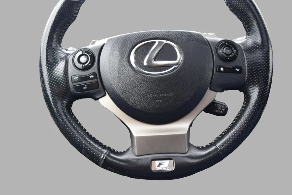 2015 Lexus IS 3rd Gen - Image 16 of 20