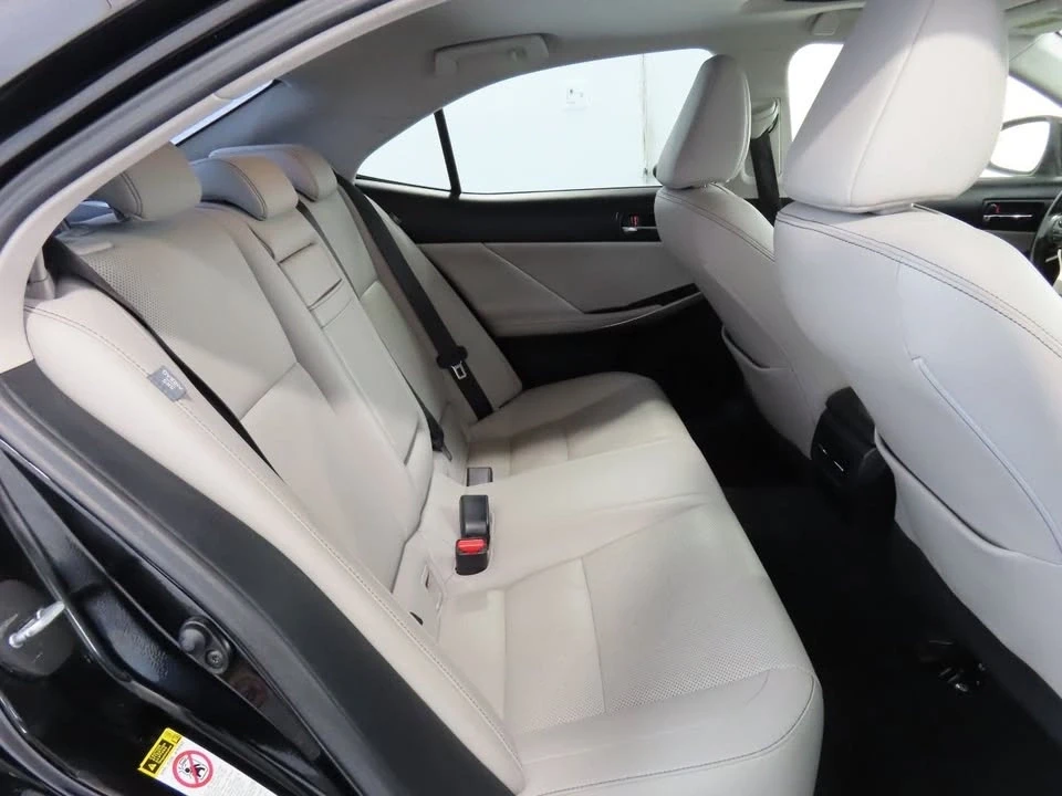 2015 Lexus IS 3rd Gen - Image 18 of 20