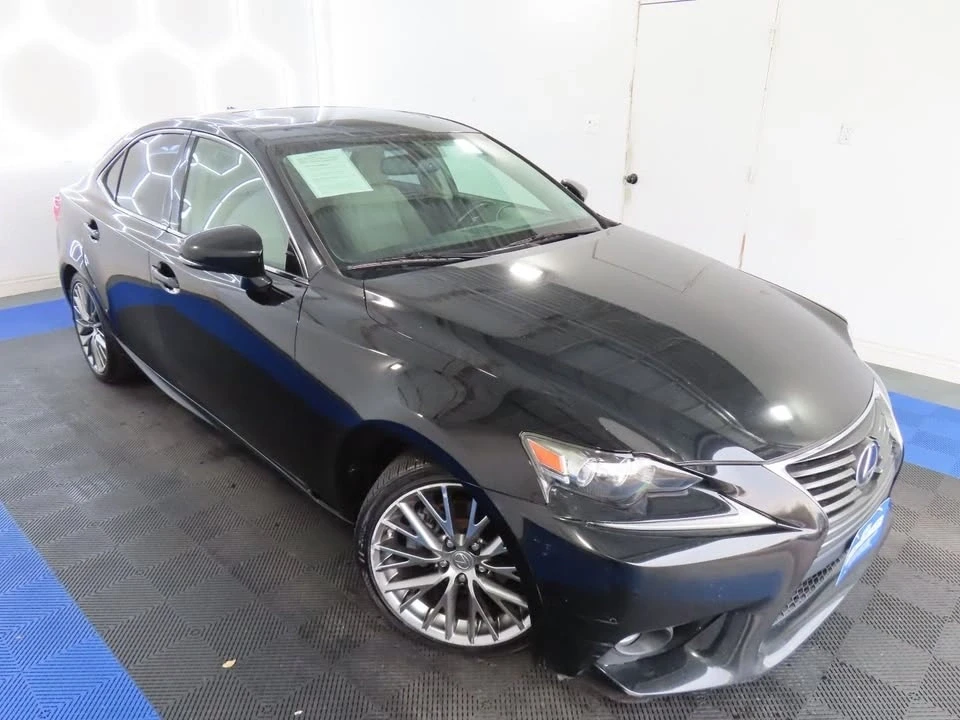 2015 Lexus IS 3rd Gen - Image 5 of 20