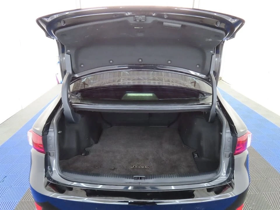 2015 Lexus IS 3rd Gen - Image 8 of 20