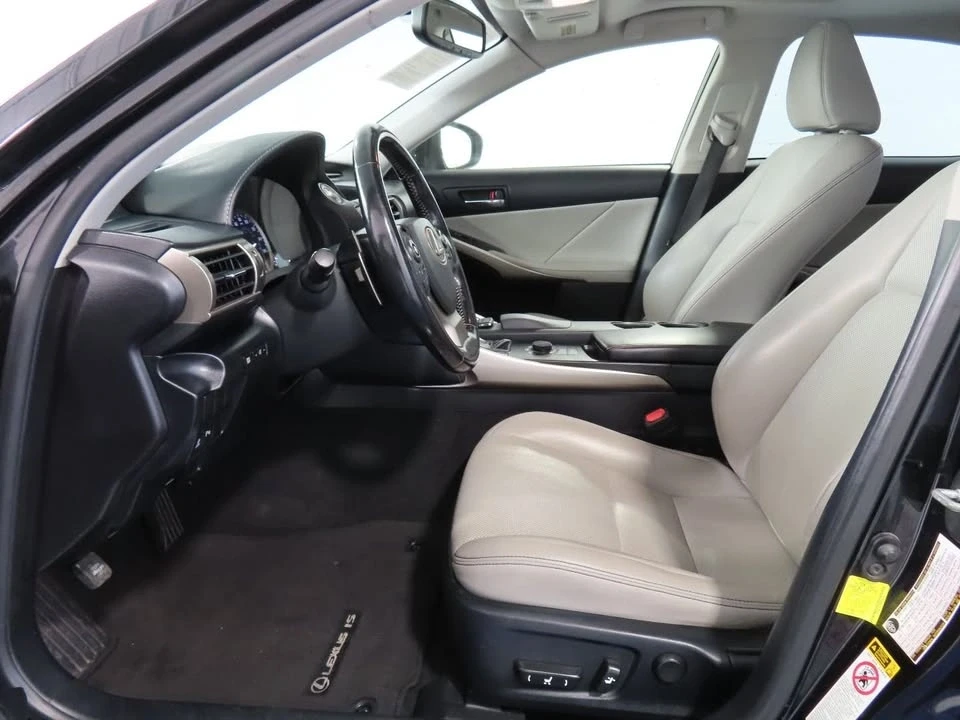 2015 Lexus IS 3rd Gen - Image 11 of 20