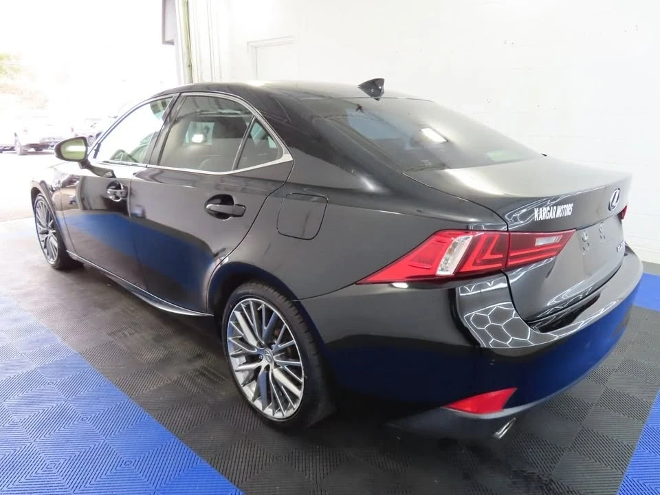 2015 Lexus IS 3rd Gen - Image 6 of 20