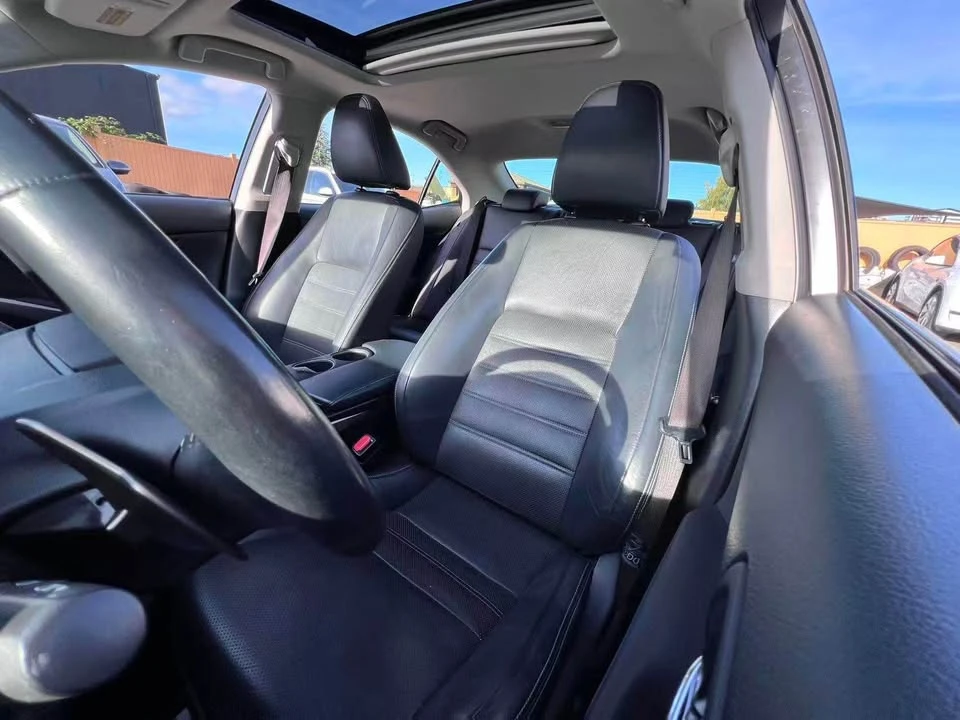 2015 Lexus IS 3rd Gen - Image 11 of 12