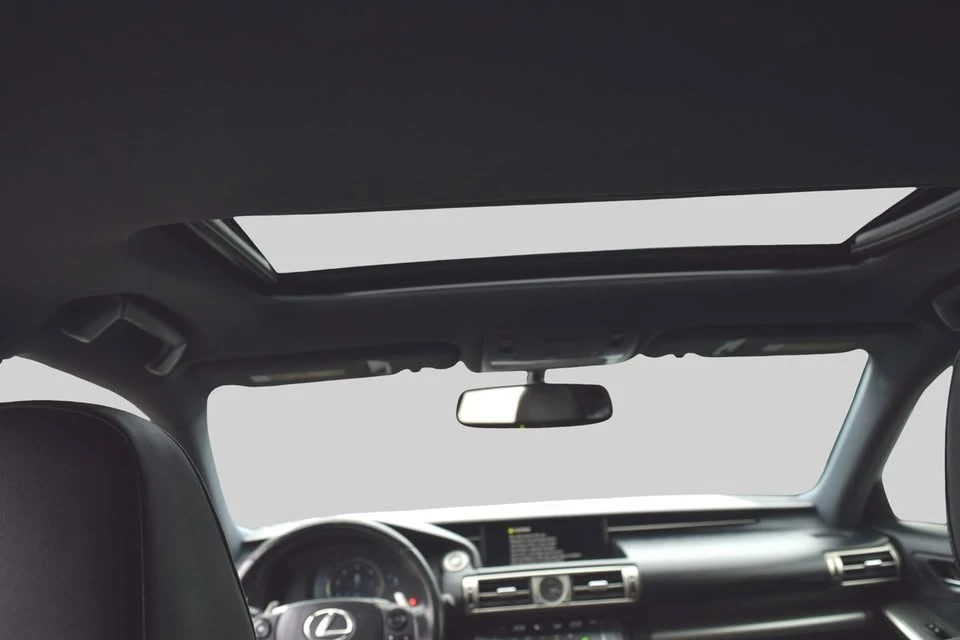 2015 Lexus IS 3rd Gen - Image 11 of 20