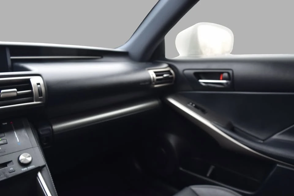 2015 Lexus IS 3rd Gen - Image 15 of 20