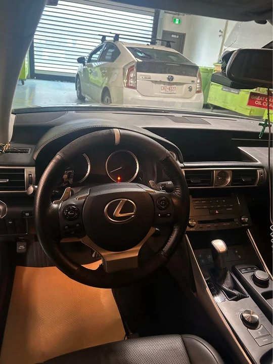 2015 Lexus IS 3rd Gen - Image 4 of 10