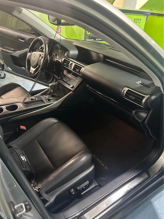 2015 Lexus IS 3rd Gen - Image 5 of 10