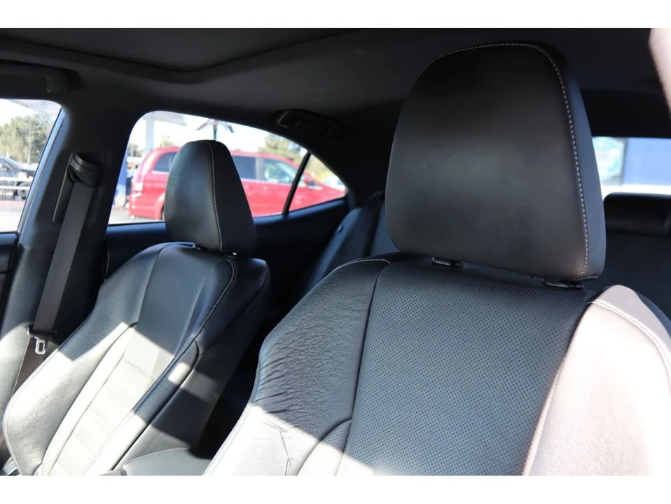 2015 Lexus IS 3rd Gen - Image 19 of 20