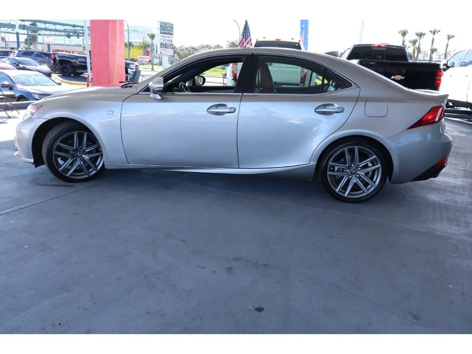 2015 Lexus IS 3rd Gen - Image 10 of 20