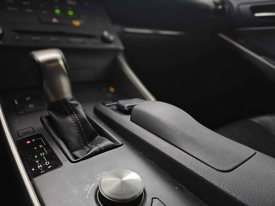 2015 Lexus IS 3rd Gen - Image 14 of 16
